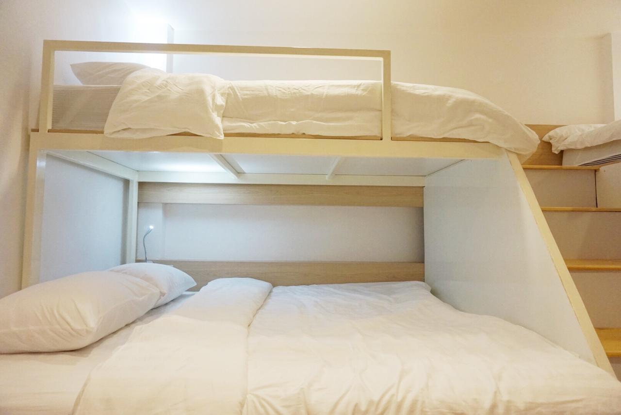 Boon Street Hostel Bangkok Buitenkant foto