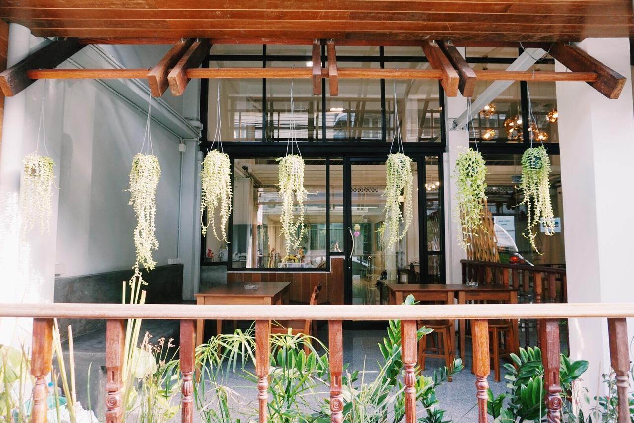Boon Street Hostel Bangkok Buitenkant foto